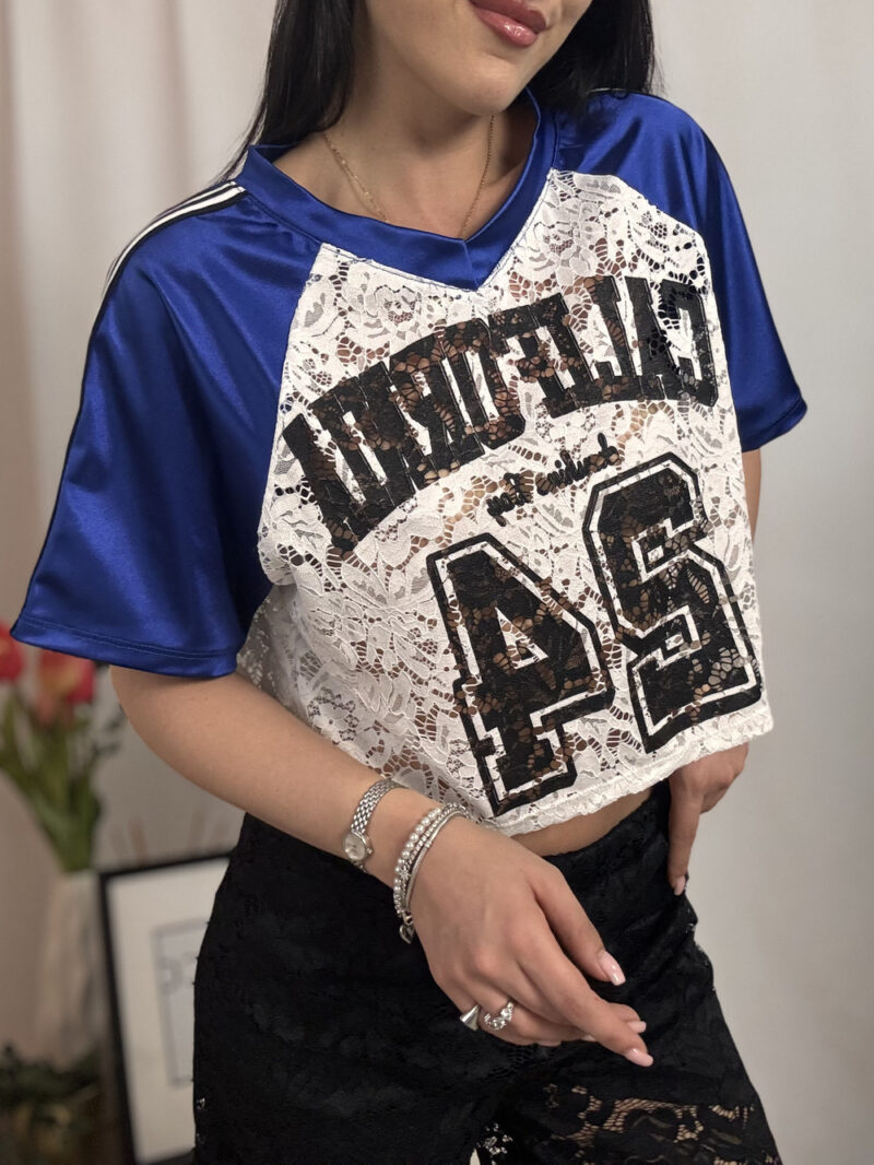 t-shirt crop sporty- blu elettrico - immagine 3