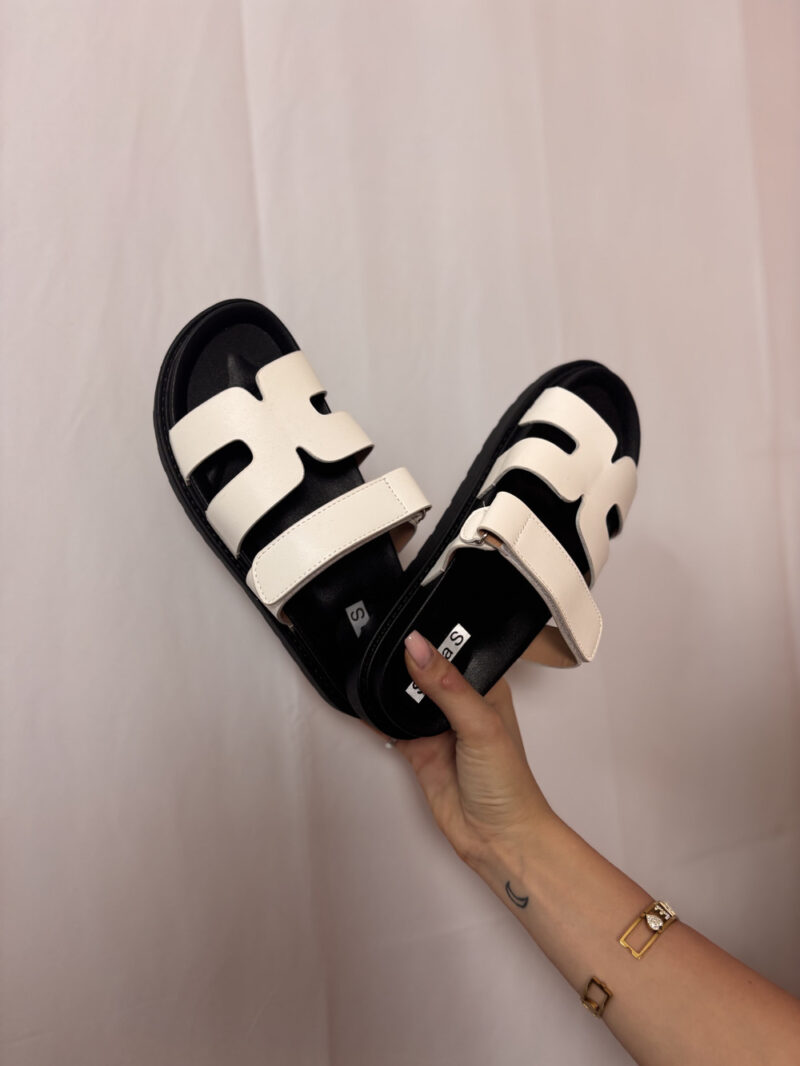 sandalo white