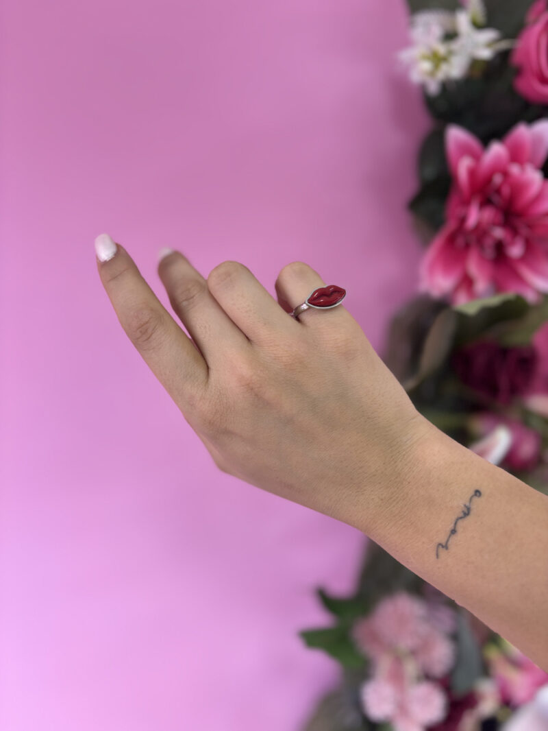 anello kiss